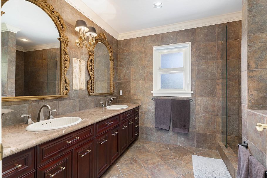 6361 Granville Street Vancouver, BC - 5