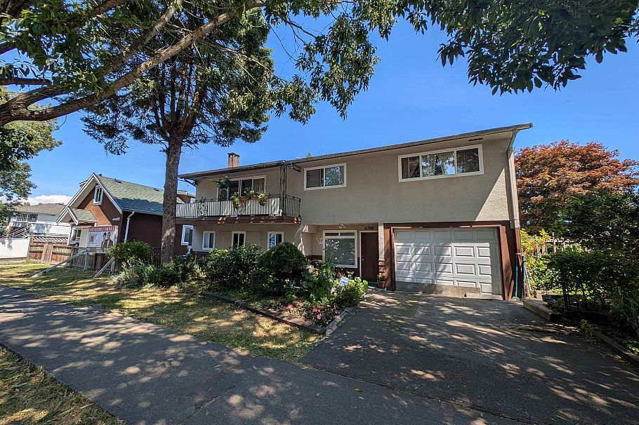 6388 Elliott Street Vancouver, BC - 2
