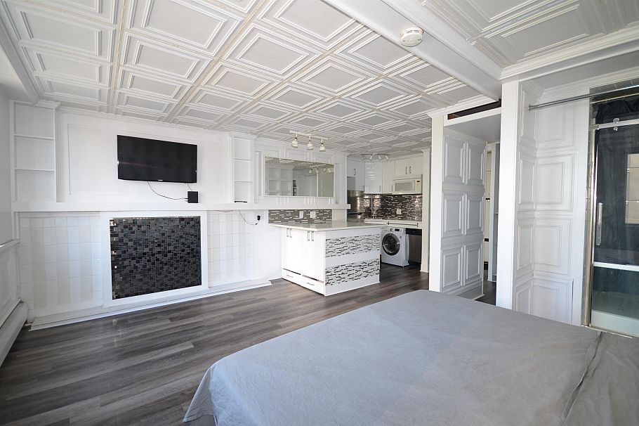 401 1250 Burnaby Street Vancouver, BC - 2