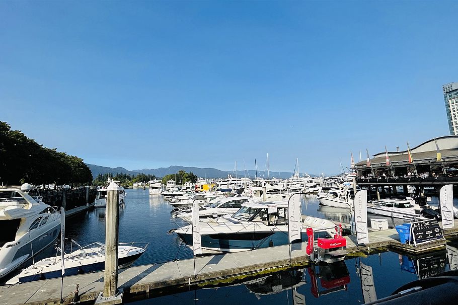 1604 620 Cardero Street Vancouver, BC - 3