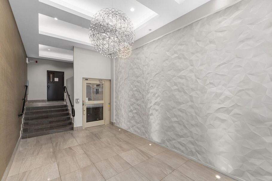 PH4 2089 W 43rd Avenue Vancouver, BC - 5