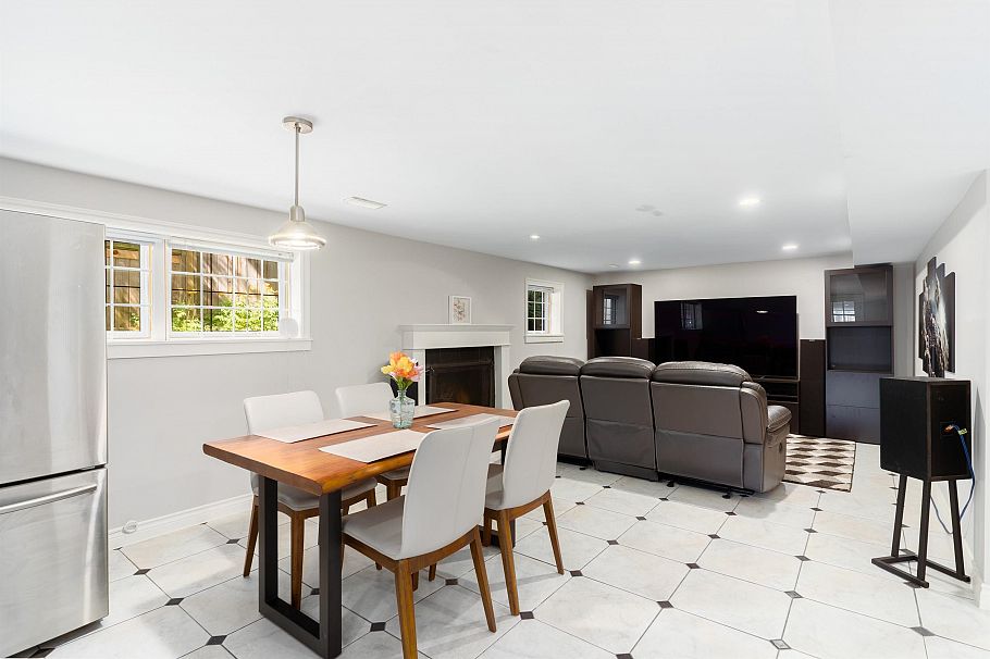 6361 Granville Street Vancouver, BC - 8