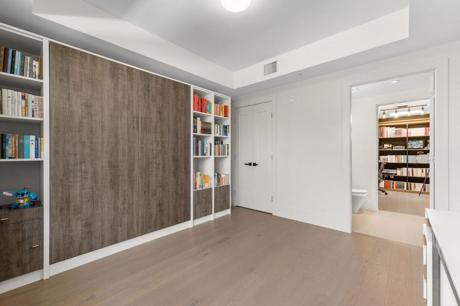 PH4 2089 W 43rd Avenue Vancouver, BC - 25