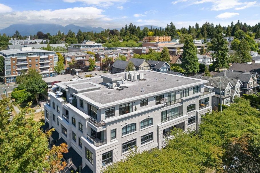 PH4 2089 W 43rd Avenue Vancouver, BC - 1