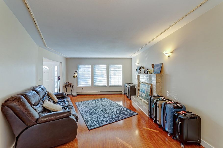 5036 Gladstone Street Vancouver, BC - 5