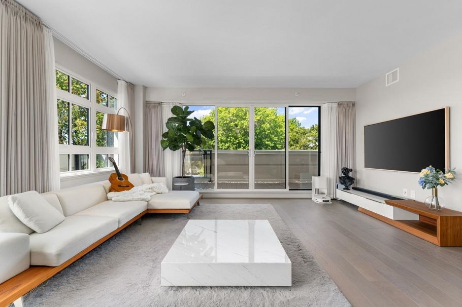 PH4 2089 W 43rd Avenue Vancouver, BC - 17