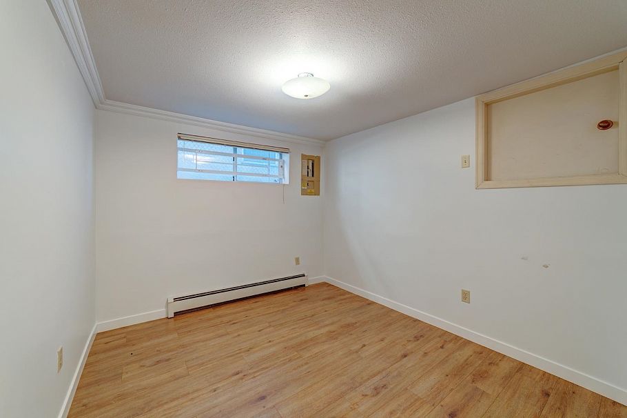 5036 Gladstone Street Vancouver, BC - 22