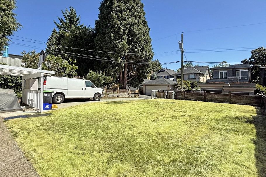 3072 W 28th Avenue Vancouver, BC - 4