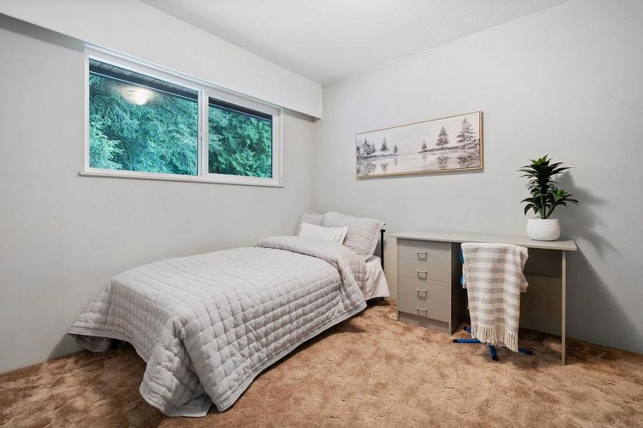 1560 Burrill Avenue North Vancouver, BC - 20