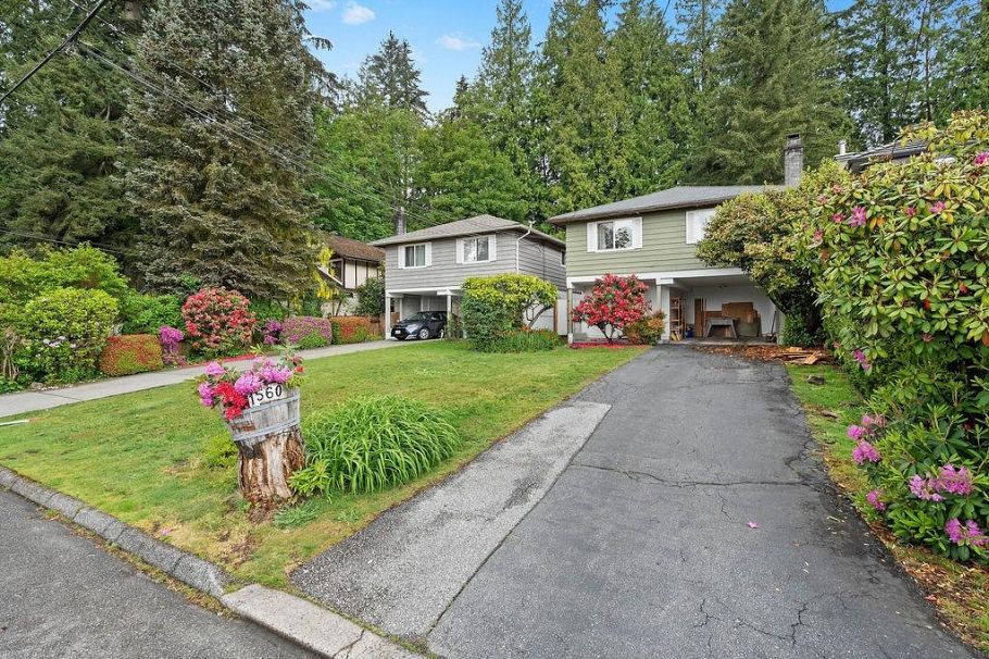 1560 Burrill Avenue North Vancouver, BC - 38