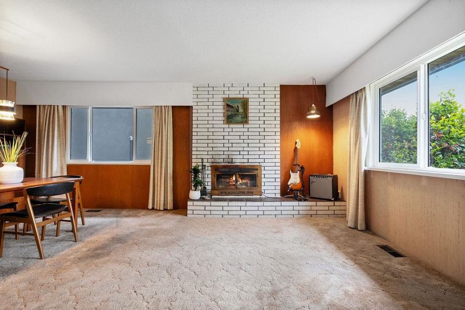 1560 Burrill Avenue North Vancouver, BC - 3