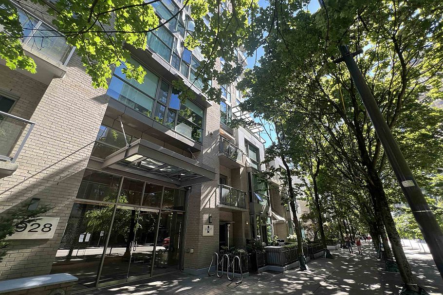 1203 928 Richards Street Vancouver, BC - 14