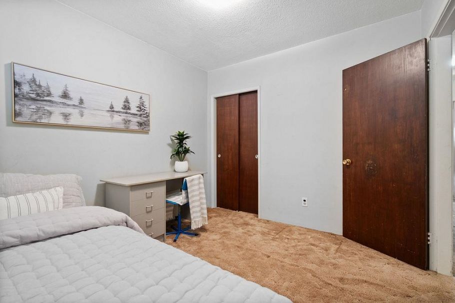 1560 Burrill Avenue North Vancouver, BC - 21