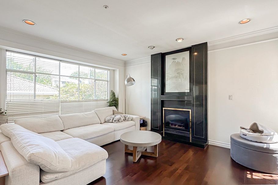 2137 W 20th Avenue Vancouver, BC - 12