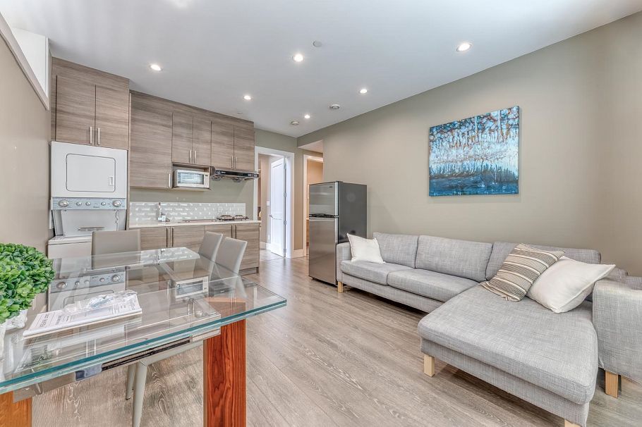 3288 W 23rd Avenue Vancouver, BC - 22