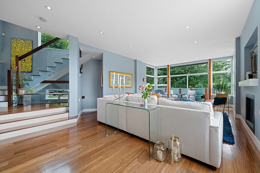 2005 Larson Road North Vancouver, BC - 10