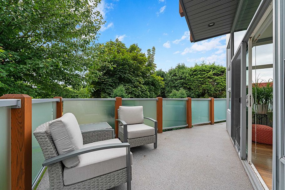 2005 Larson Road North Vancouver, BC - 22