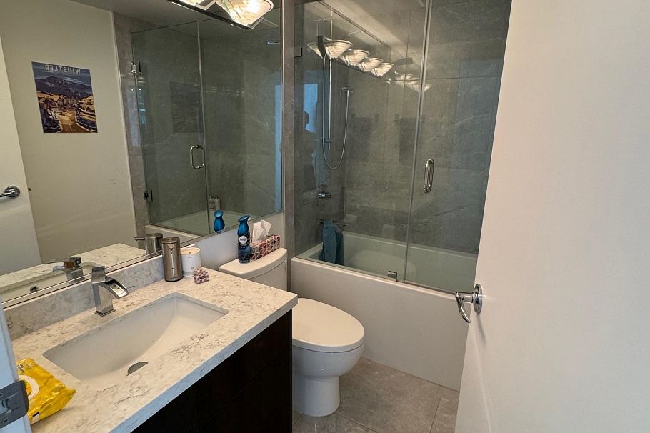 1708 198 Aquarius Mews Vancouver, BC - 16