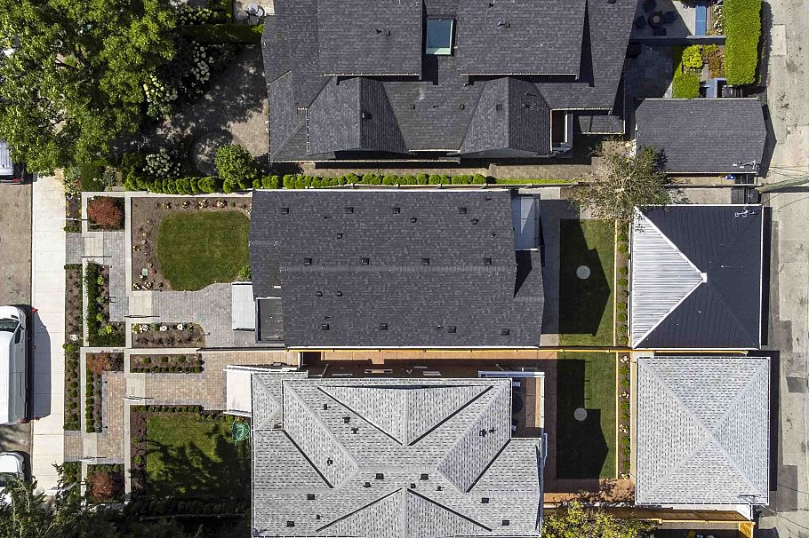 2565 W 2nd Avenue Vancouver, BC - 32