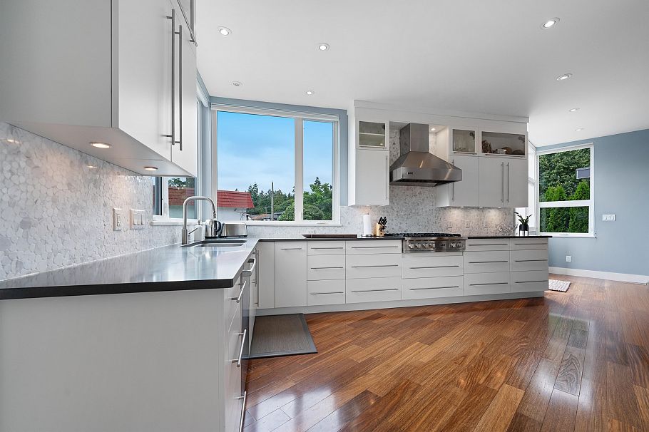 2005 Larson Road North Vancouver, BC - 4