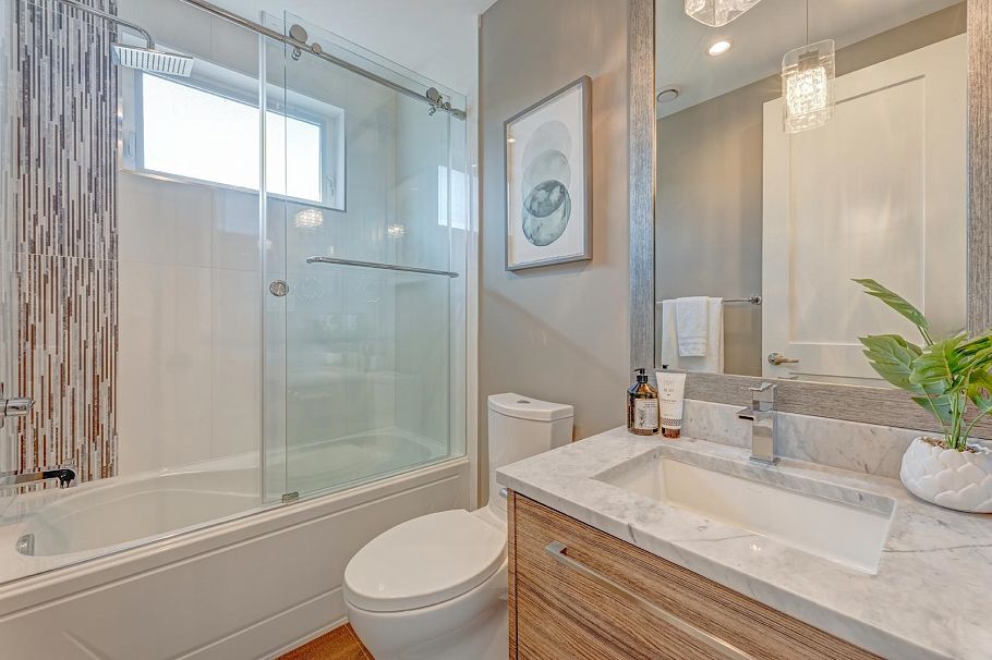 3288 W 23rd Avenue Vancouver, BC - 19