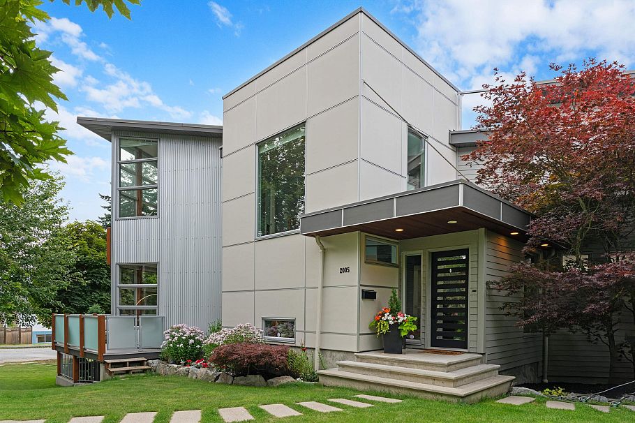 2005 Larson Road North Vancouver, BC - 25