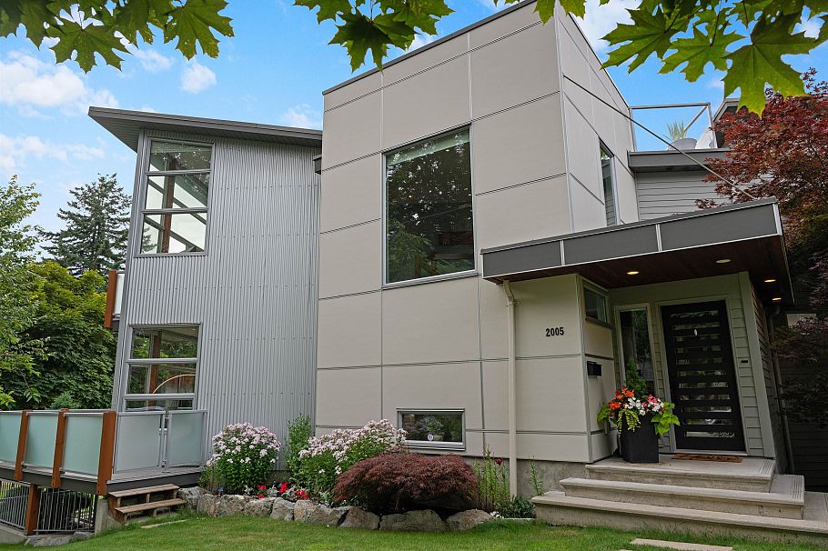 2005 Larson Road North Vancouver, BC - 23