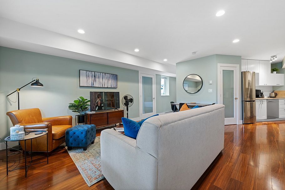 2005 Larson Road North Vancouver, BC - 31