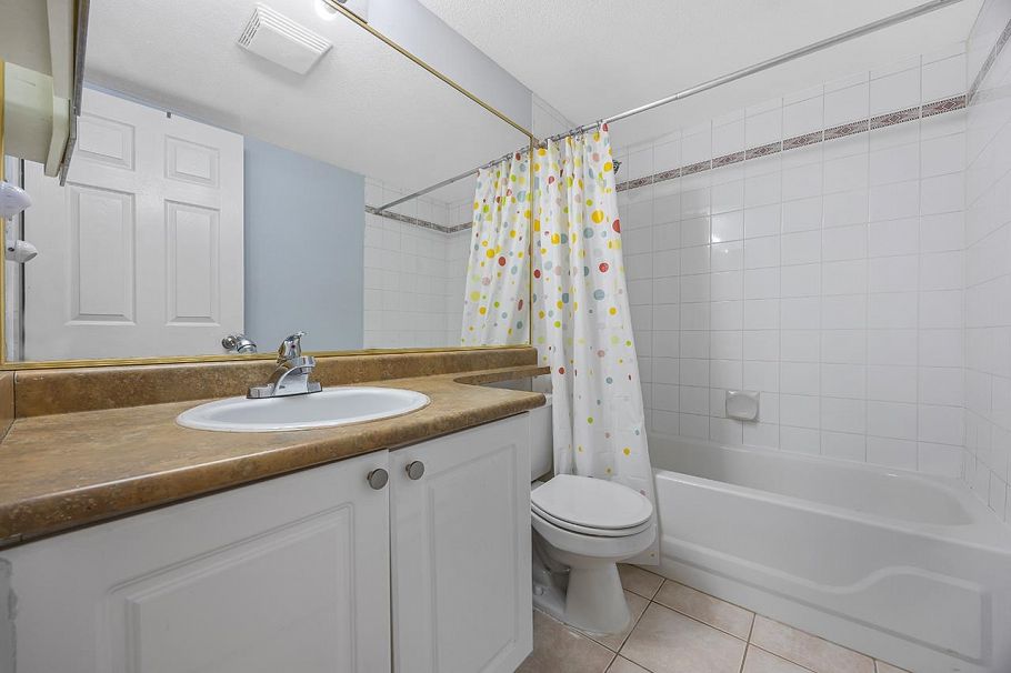 211 868 Kingsway Vancouver, BC - 14