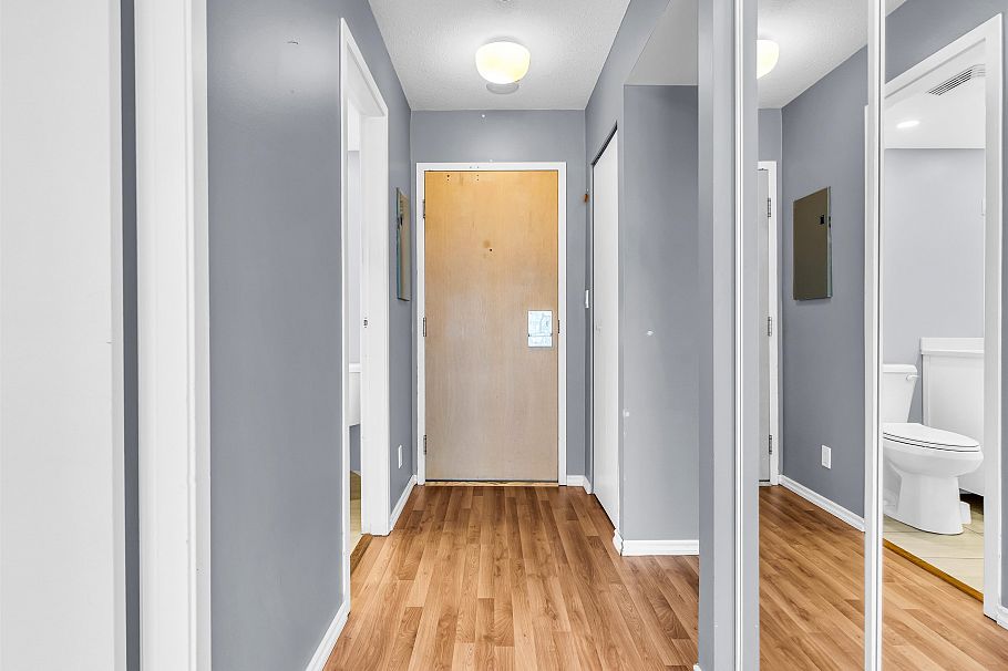 903 130 E 2nd Street North Vancouver, BC - 12