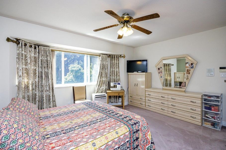 1224 E 14th Street North Vancouver, BC - 19