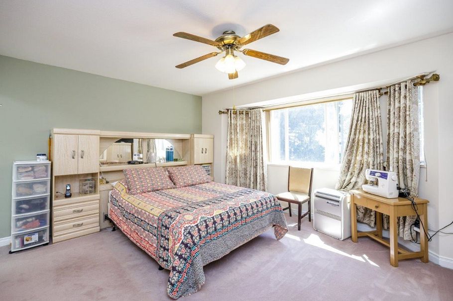 1224 E 14th Street North Vancouver, BC - 18