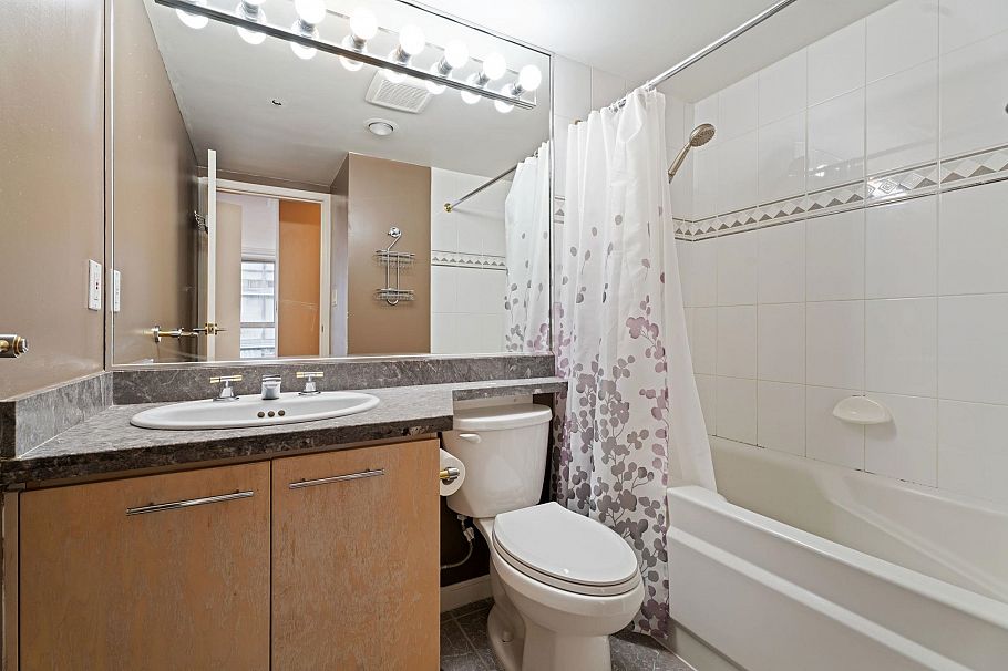 8A 199 Drake Street Vancouver, BC - 9