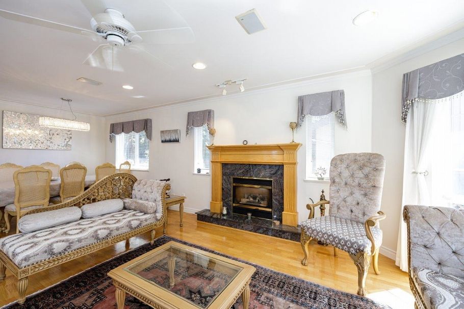 1224 E 14th Street North Vancouver, BC - 6