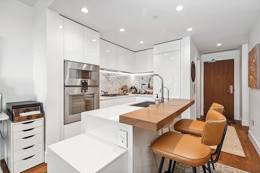 405 389 W 59th Avenue Vancouver, BC - 8