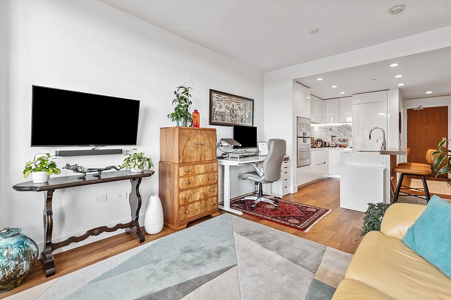 405 389 W 59th Avenue Vancouver, BC - 5