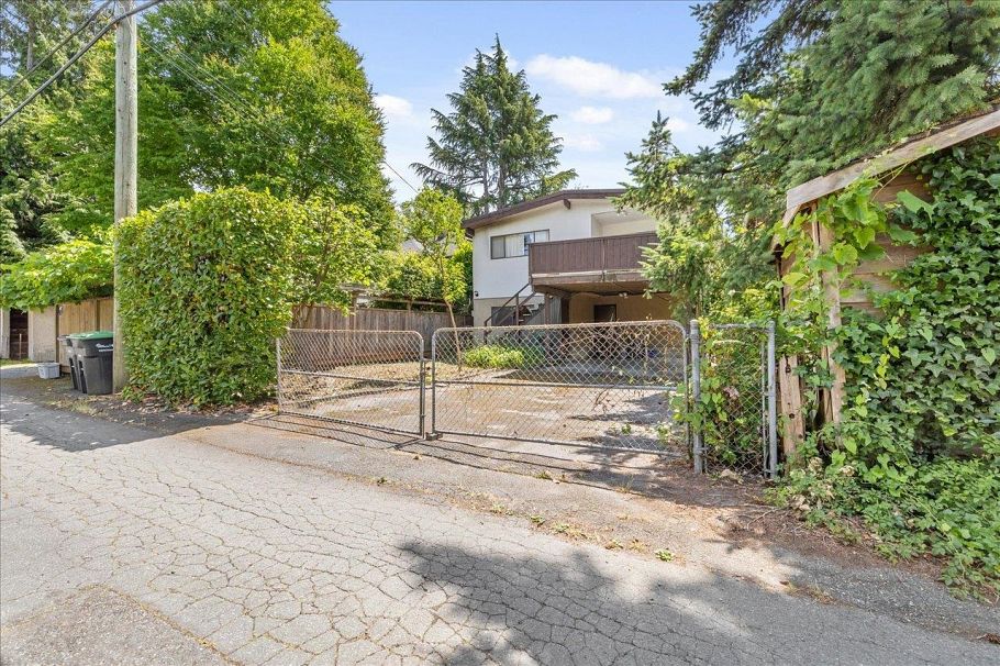 4427 W 6th Avenue Vancouver, BC - 33