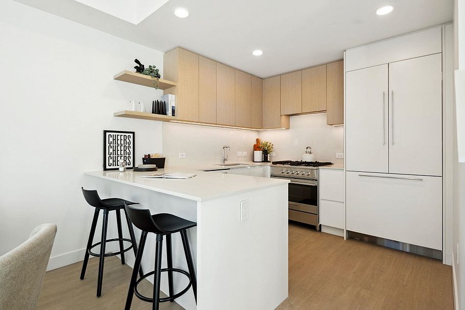 242 1014 W 47th Avenue Vancouver, BC - 4