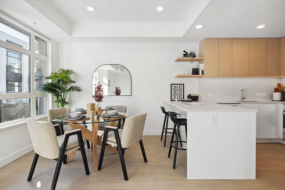 242 1014 W 47th Avenue Vancouver, BC - 3