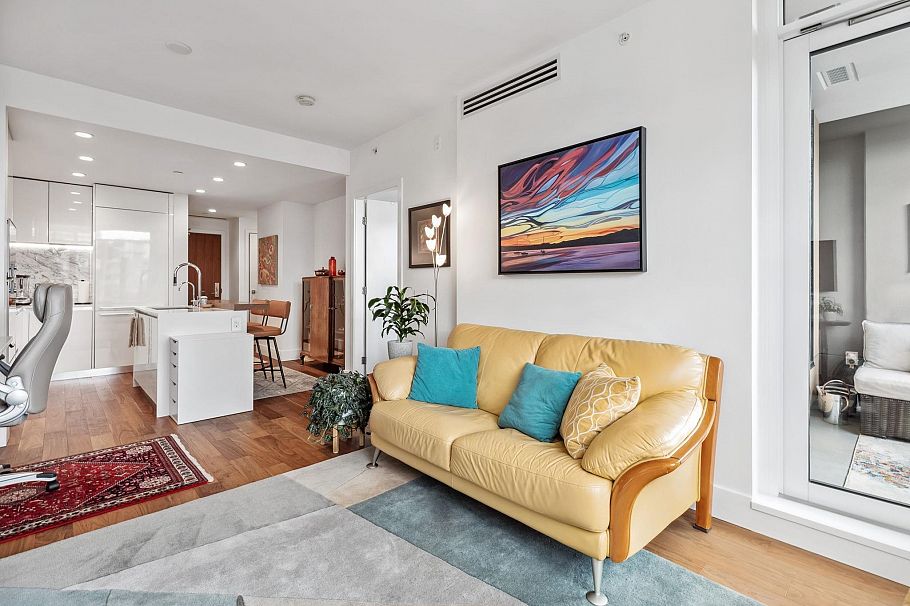 405 389 W 59th Avenue Vancouver, BC - 7