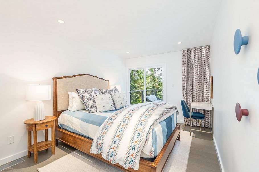 1197 Tall Tree Lane North Vancouver, BC - 11