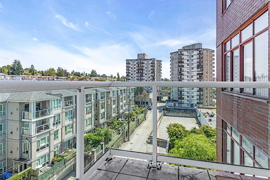 903 130 E 2nd Street North Vancouver, BC - 29