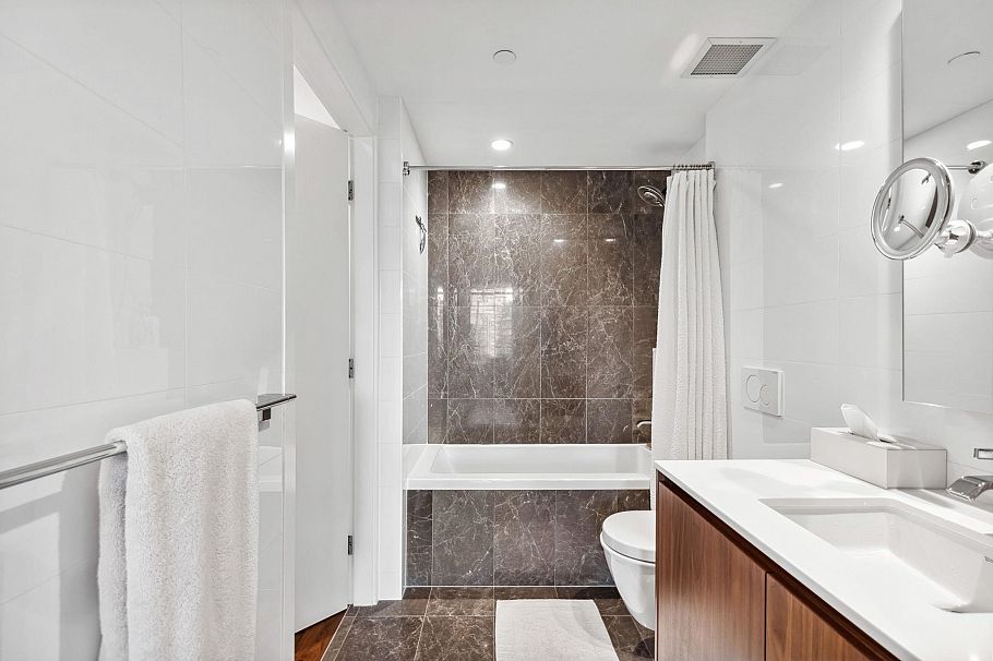 405 389 W 59th Avenue Vancouver, BC - 19