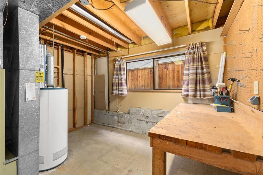 4427 W 6th Avenue Vancouver, BC - 29