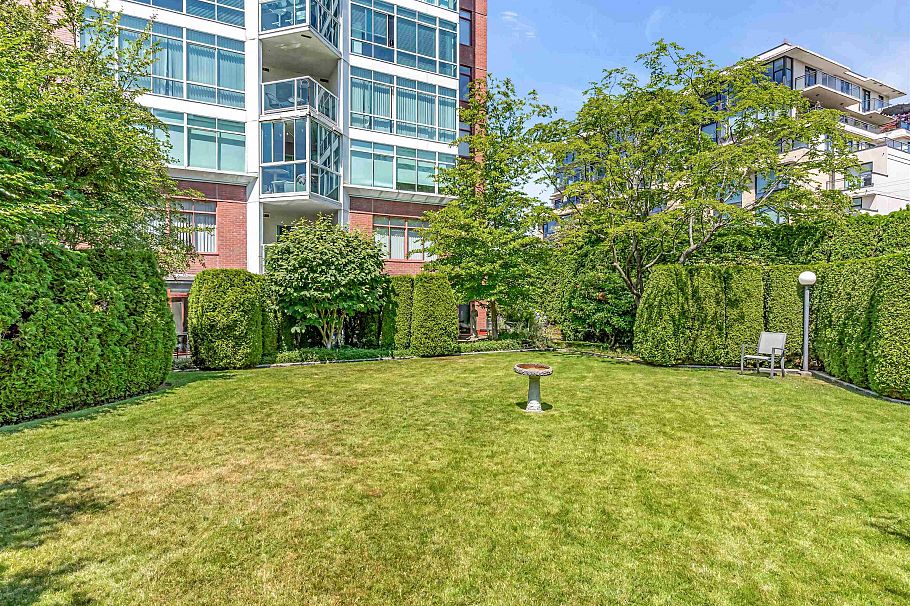 903 130 E 2nd Street North Vancouver, BC - 38