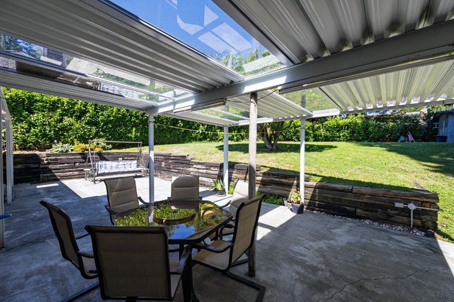 1224 E 14th Street North Vancouver, BC - 29