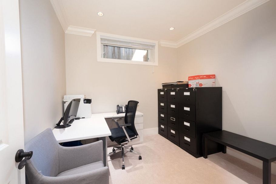 3949 W 33rd Avenue Vancouver, BC - 38