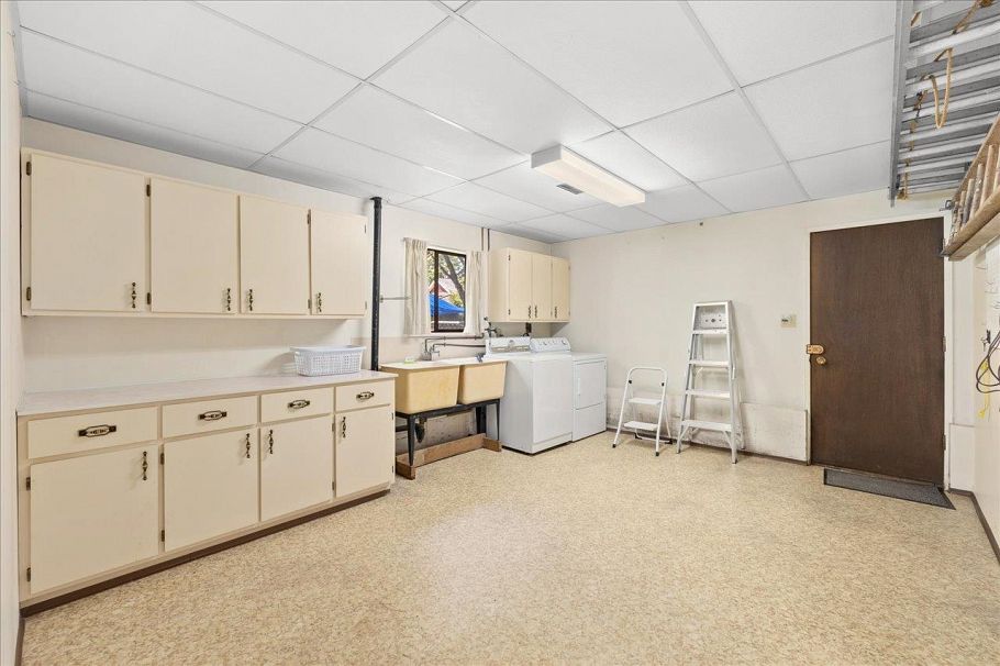 4427 W 6th Avenue Vancouver, BC - 28