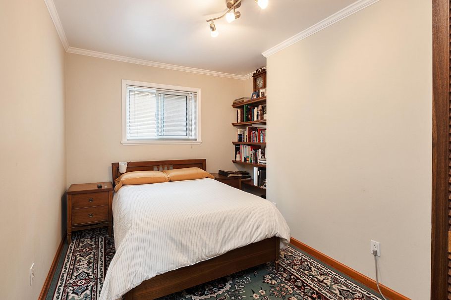 2929 W 24th Avenue Vancouver, BC - 8