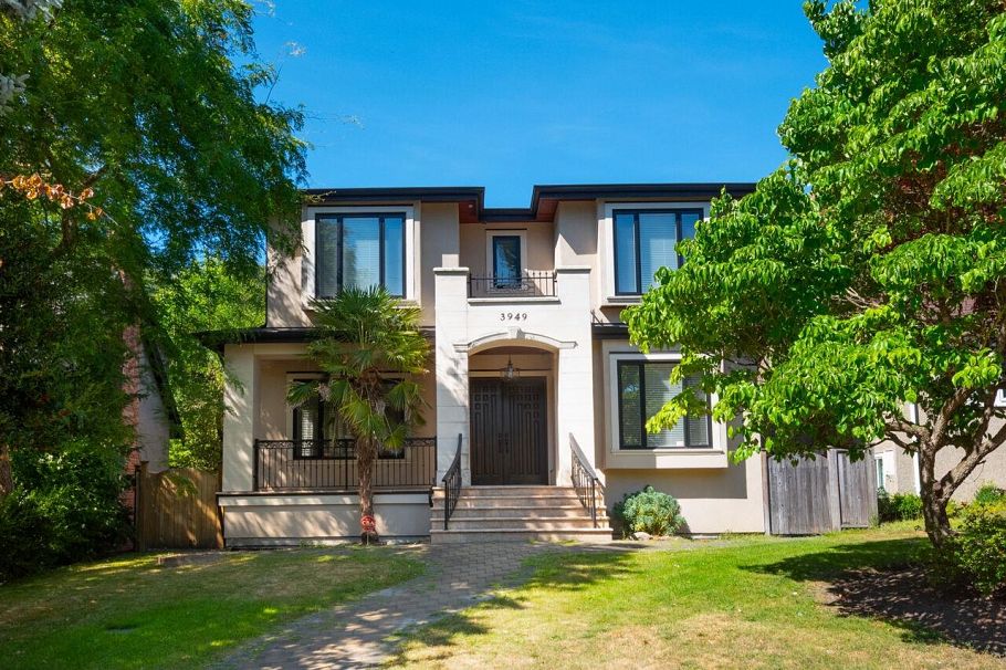 3949 W 33rd Avenue Vancouver, BC - 2